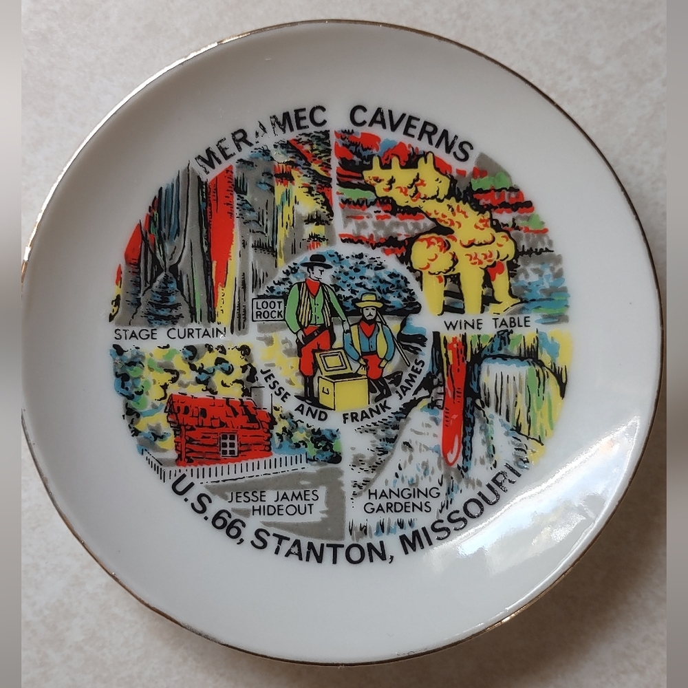 Meramec Caverns Souvenir Dish - Multicolor Gold Rim
